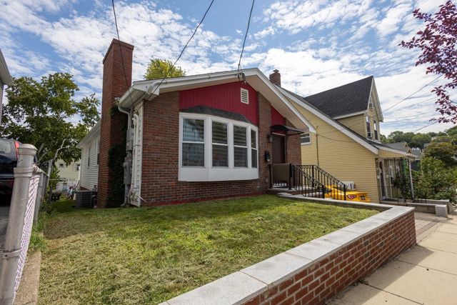 41 Dedham St, Revere, MA 02151