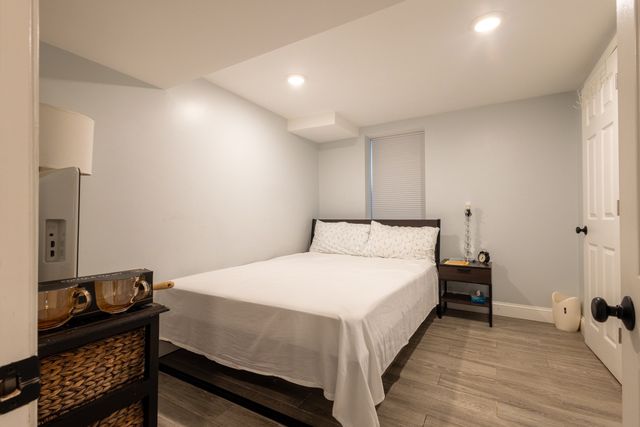 41 Dedham St, Revere, MA 02151