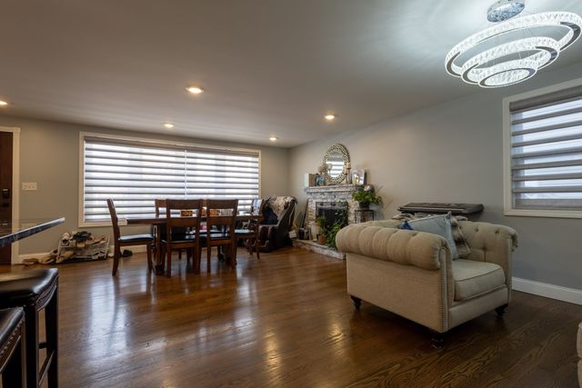 41 Dedham St, Revere, MA 02151