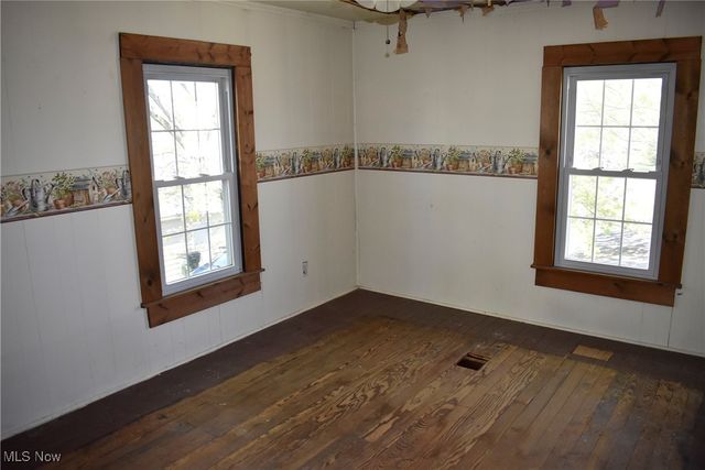 240 S 15th Street, Sebring, OH 44672