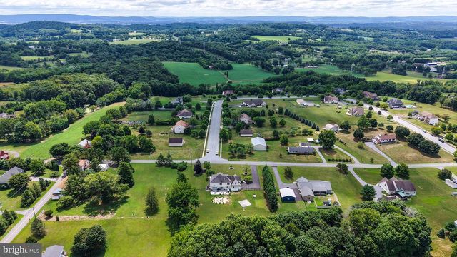 183 ZIEGLER RD, Leesport, PA 19533