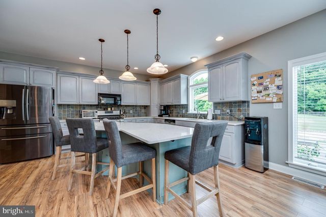 183 ZIEGLER RD, Leesport, PA 19533