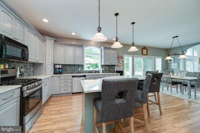 183 ZIEGLER RD, Leesport, PA 19533