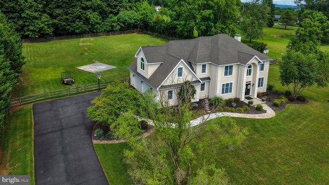 183 ZIEGLER RD, Leesport, PA 19533