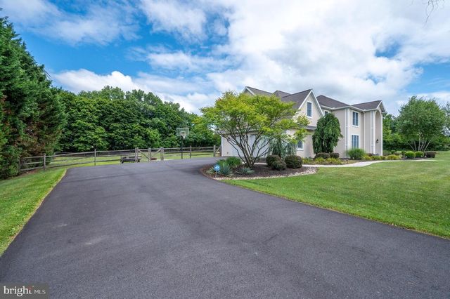 183 ZIEGLER RD, Leesport, PA 19533
