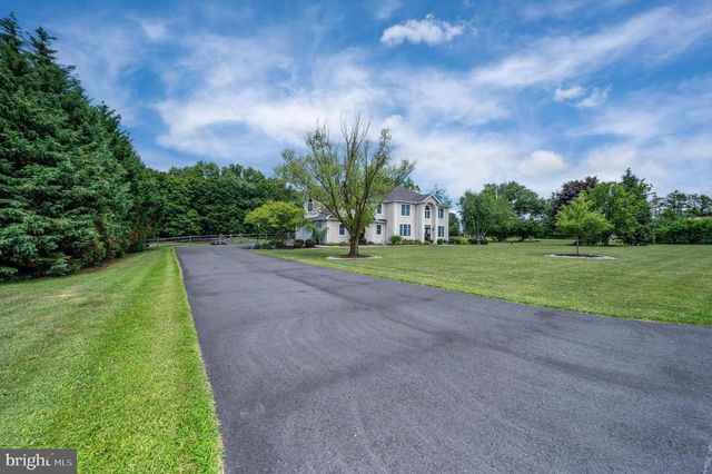 183 ZIEGLER RD, Leesport, PA 19533