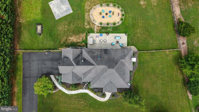183 ZIEGLER RD, Leesport, PA 19533