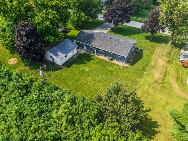 720 Latrobe Avenue, Mccallsburg, IA 50154