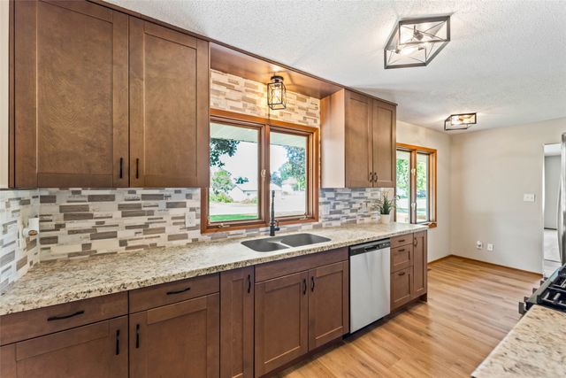 720 Latrobe Avenue, Mccallsburg, IA 50154