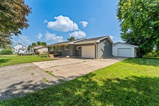 720 Latrobe Avenue, Mccallsburg, IA 50154