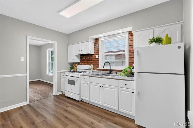9424 Corregidor Drive, St Louis, MO 63134