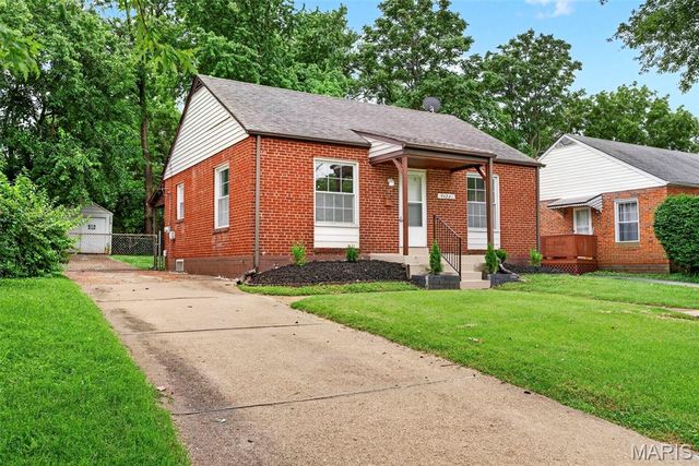 9424 Corregidor Drive, St Louis, MO 63134