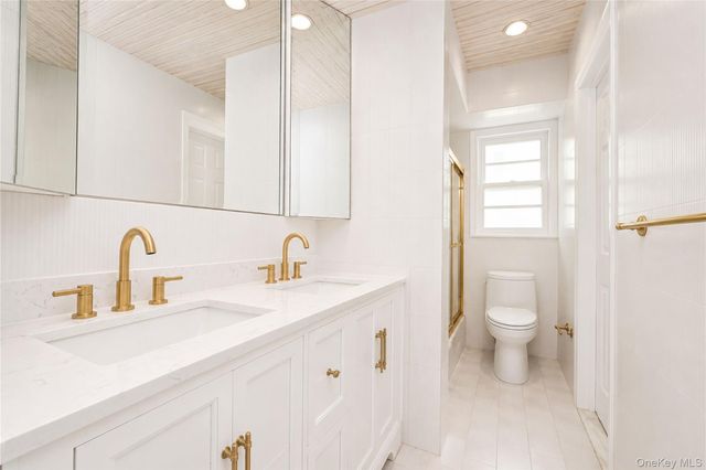 152 Rice Avenue, Staten Island, NY 10314