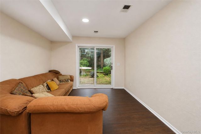 152 Rice Avenue, Staten Island, NY 10314