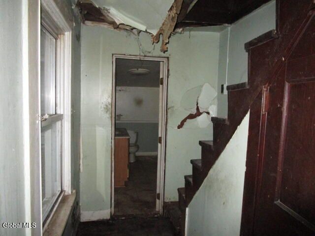 205 Tampa Avenue, East Greenbush, NY 12144