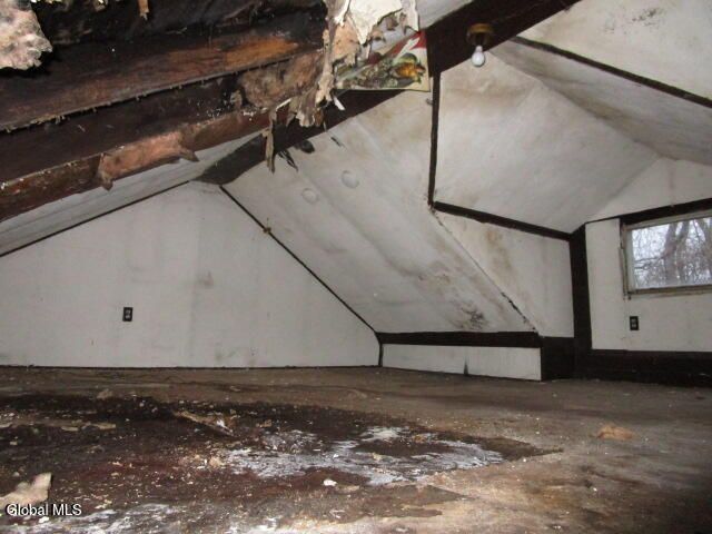 205 Tampa Avenue, East Greenbush, NY 12144