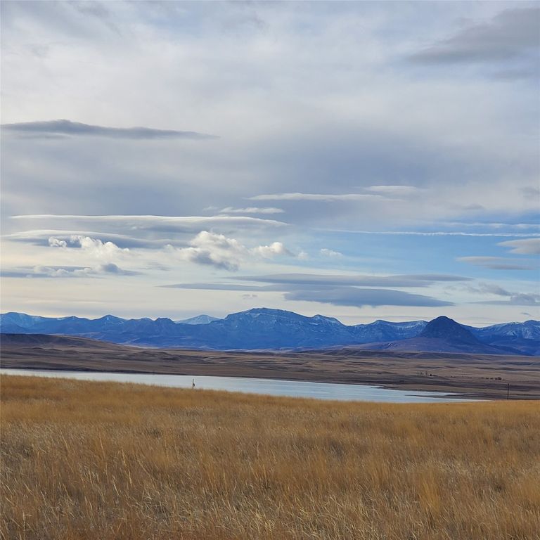Image 3 of property listing at 252 S Prickly Pear Lane, Augusta, MT 59410