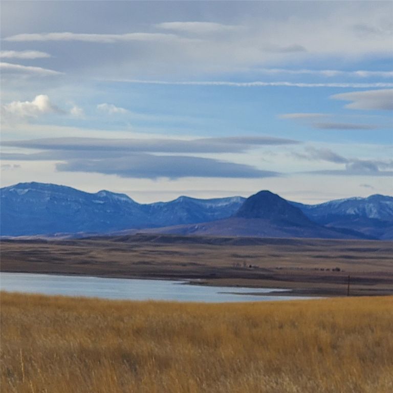 Image 4 of property listing at 252 S Prickly Pear Lane, Augusta, MT 59410