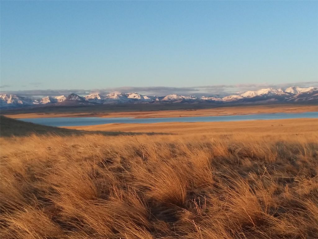 Image 6 of property listing at 252 S Prickly Pear Lane, Augusta, MT 59410