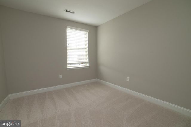 102 VANGUARD LN, Annapolis, MD 21401