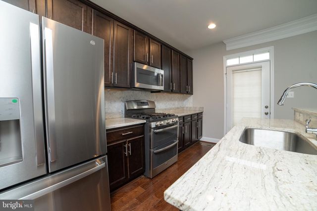 102 VANGUARD LN, Annapolis, MD 21401