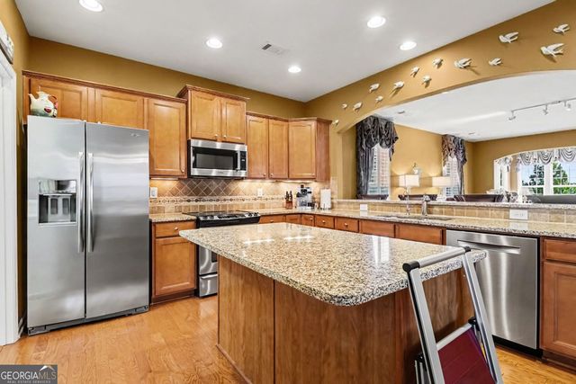 6667 Fawn Meadow Lane, Hoschton, GA 30548