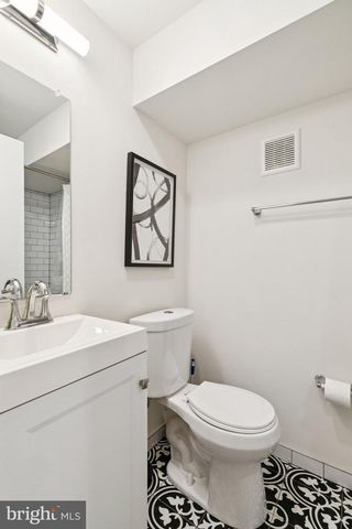 2339 DICKINSON ST, Philadelphia, PA 19146