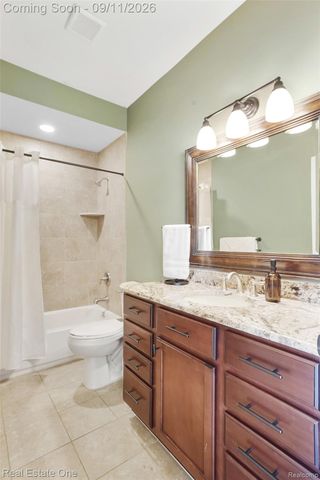26690 Kentucky Court, Lyon Charter Township, MI 48178