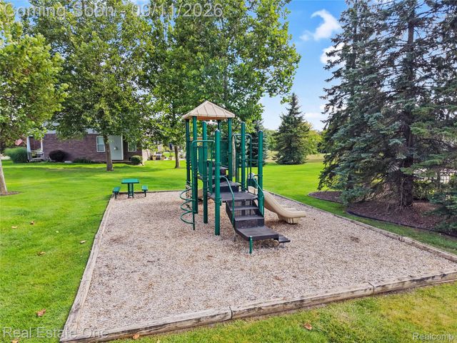 26690 Kentucky Court, Lyon Charter Township, MI 48178