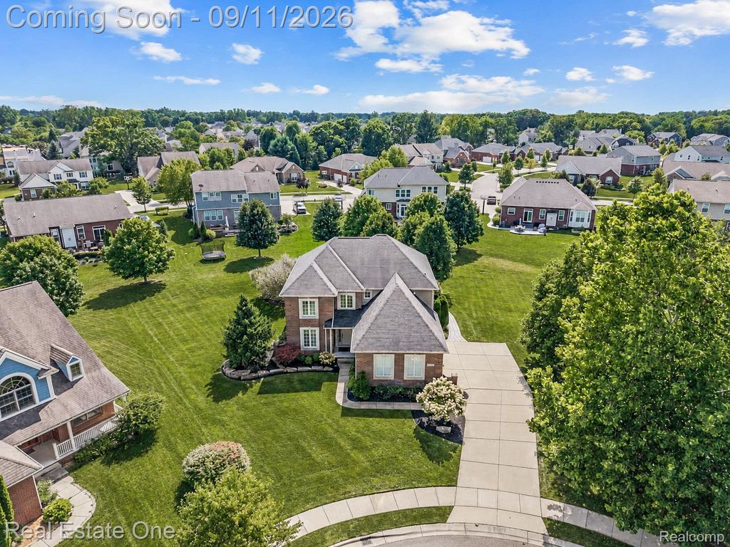 26690 Kentucky Court, Lyon Charter Township, MI 48178