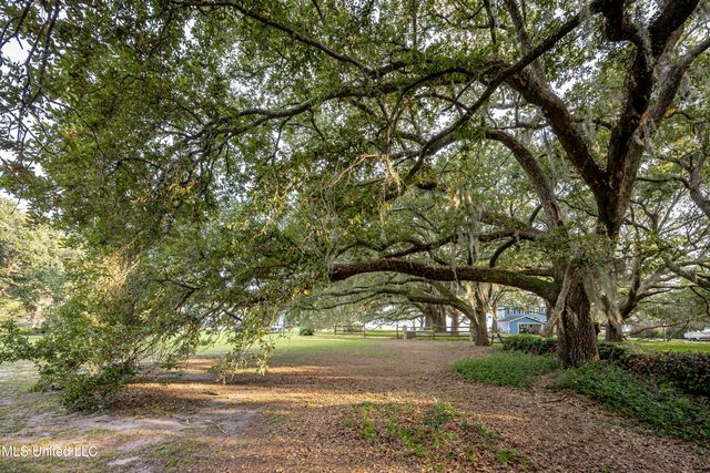 Lot 8 Pointe Aux Chenes, Ocean Springs, MS 39564