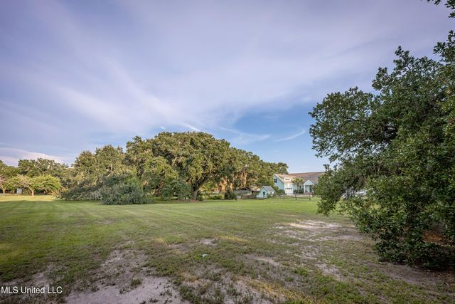 Lot 8 Pointe Aux Chenes, Ocean Springs, MS 39564