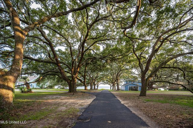 Lot 8 Pointe Aux Chenes, Ocean Springs, MS 39564
