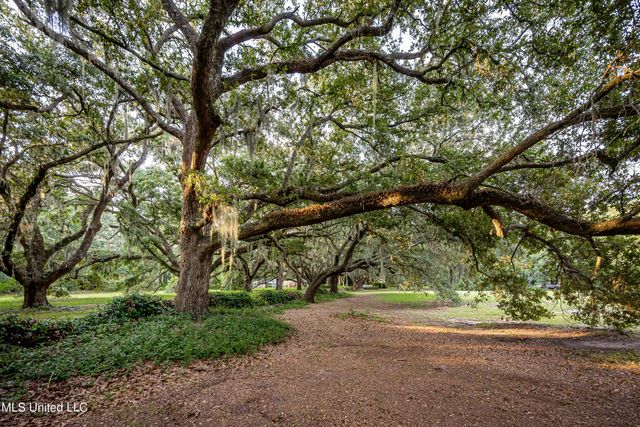 Lot 8 Pointe Aux Chenes, Ocean Springs, MS 39564