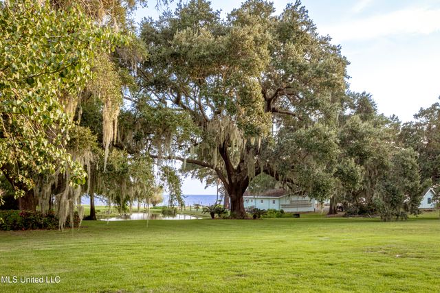 Lot 8 Pointe Aux Chenes, Ocean Springs, MS 39564