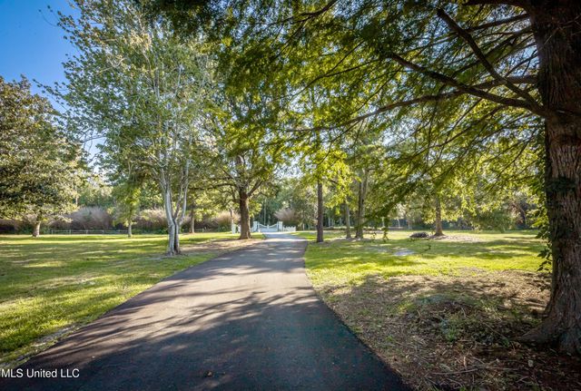 Lot 8 Pointe Aux Chenes, Ocean Springs, MS 39564