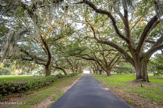Lot 8 Pointe Aux Chenes, Ocean Springs, MS 39564