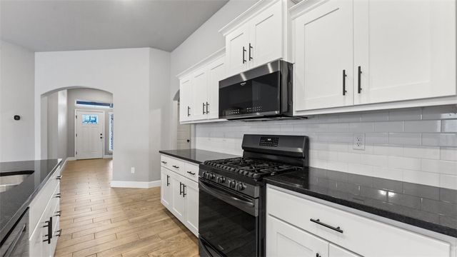 5902 NW Hoover Street, Bentonville, AR 72713