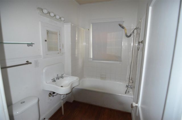 321 Dorchester Street, Houston, TX 77022