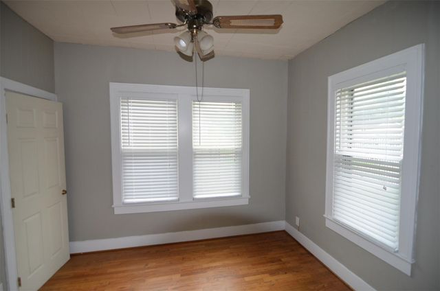 321 Dorchester Street, Houston, TX 77022