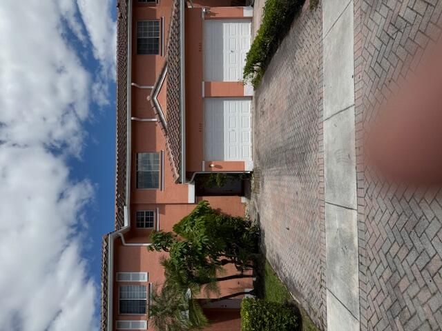 4032 NW 92nd Avenue 4032, Sunrise, FL 33351