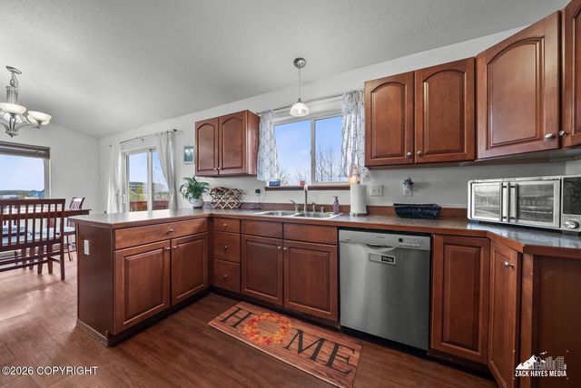1175 N Angus Loop, Palmer, AK 99645