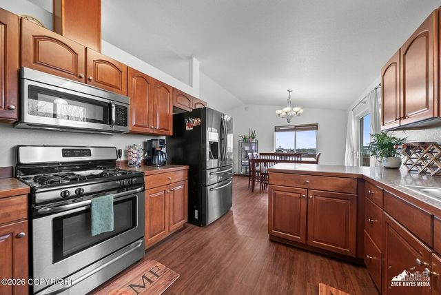 1175 N Angus Loop, Palmer, AK 99645