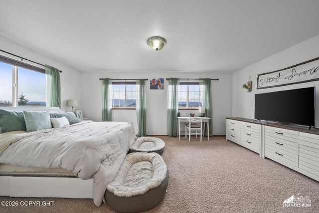 1175 N Angus Loop, Palmer, AK 99645