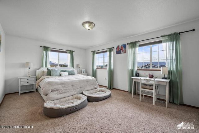 1175 N Angus Loop, Palmer, AK 99645