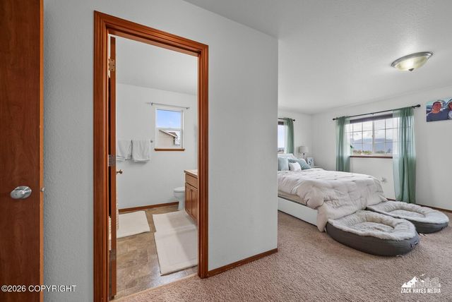1175 N Angus Loop, Palmer, AK 99645