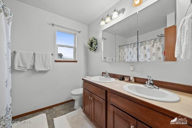 1175 N Angus Loop, Palmer, AK 99645