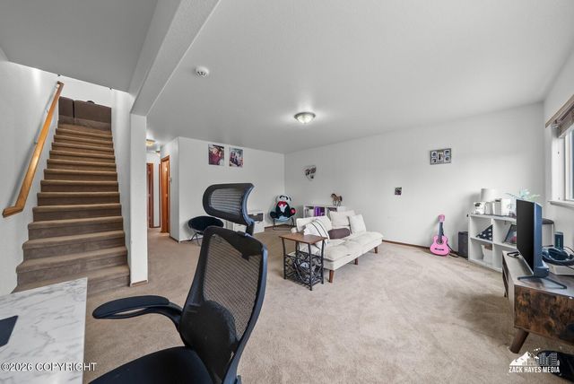 1175 N Angus Loop, Palmer, AK 99645