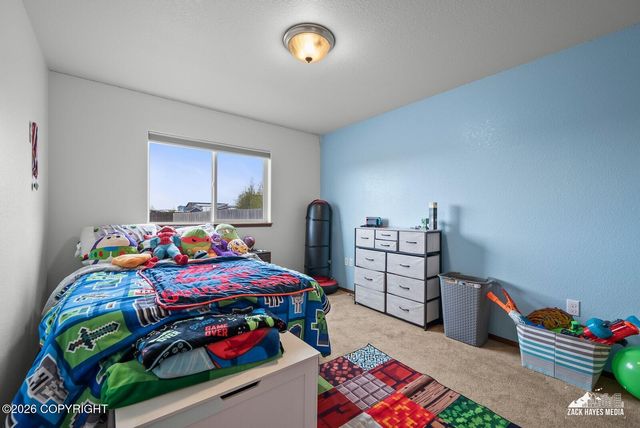 1175 N Angus Loop, Palmer, AK 99645