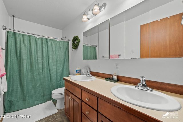 1175 N Angus Loop, Palmer, AK 99645